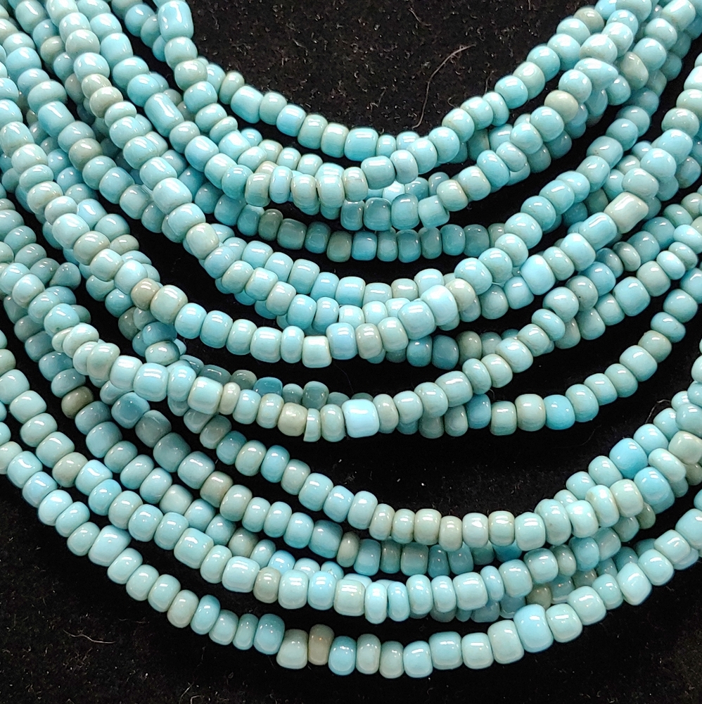 Vintage Multilayered Turquoise Necklace - Picture 3 of 3